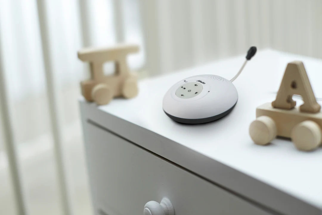 Alecto DBX-125 - Full Eco DECT baby monitor, white/anthracite - ChelinoBaby Online