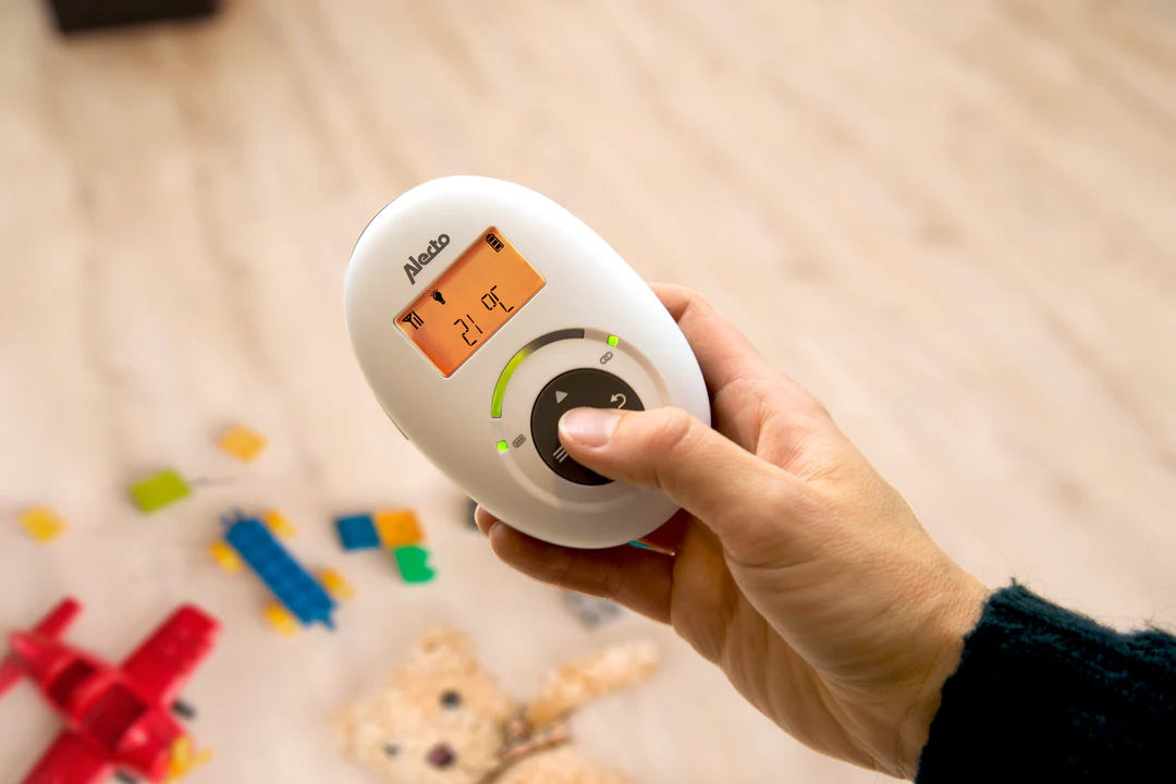 Alecto DBX-125 - Full Eco DECT baby monitor, white/anthracite - ChelinoBaby Online