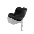 Sirona G i-Size rear-facing car seat with 360° rotation and Linear Side-Impact Protection.