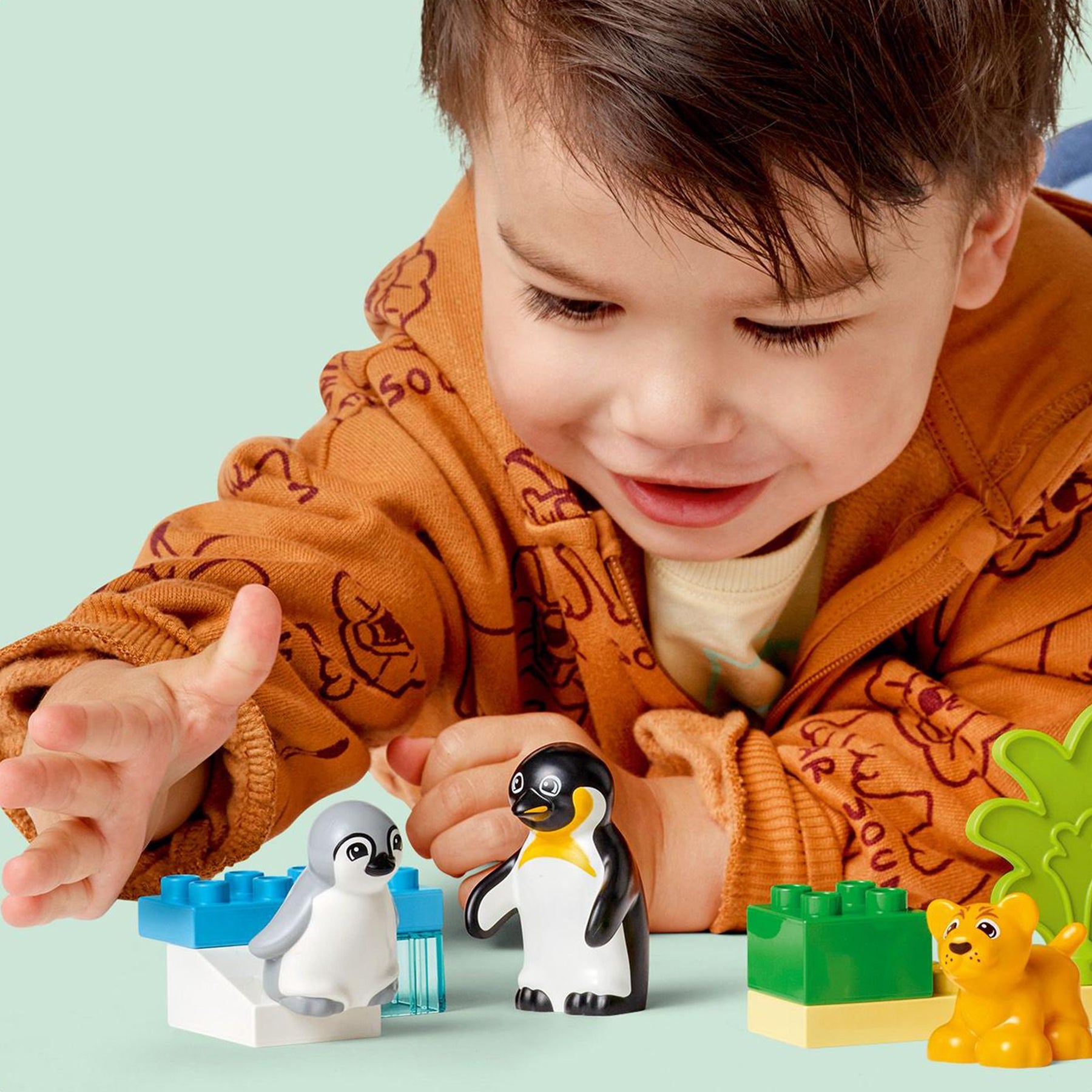 LEGO Duplo Wild Animal Families - Penguins & Lions Playset