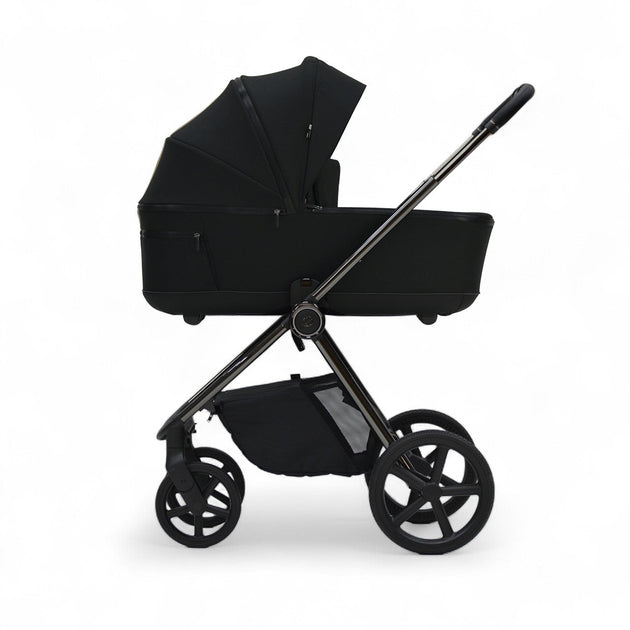 Bella III Black Stroller with Carry Cot, 2-in-1 Travel System, sleek design, premium textures.