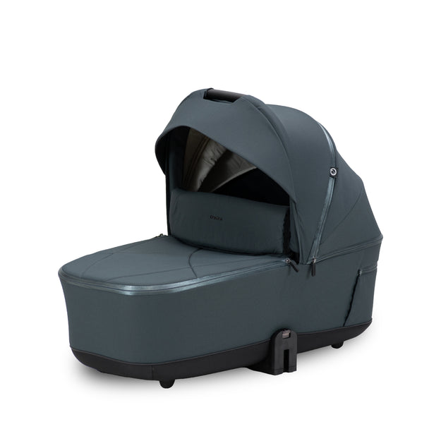 Bella III Mocca carry cot in mocca color, newborn baby bassinet without frame, cozy and elegant infant carrier